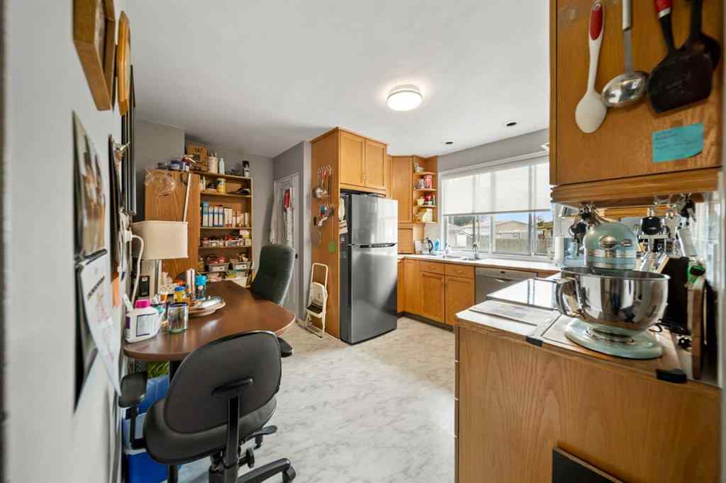 MLS® A2242051 - 3513 46 Street  in Eastview Red Deer, Residential