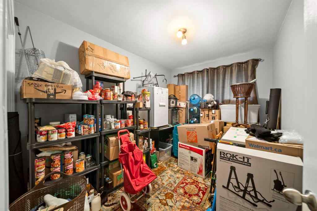 MLS® A2242051 - 3513 46 Street  in Eastview Red Deer, Residential