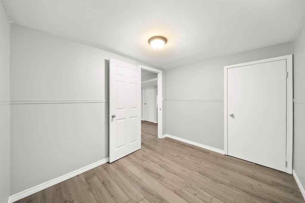 MLS® A2242051 - 3513 46 Street  in Eastview Red Deer, Residential