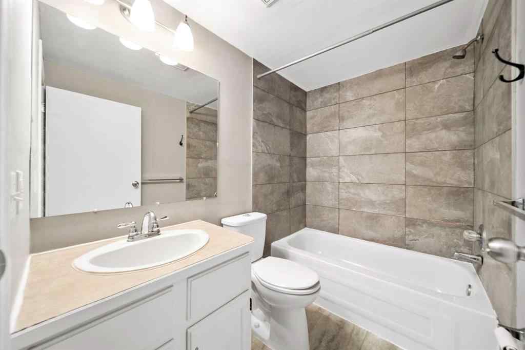 MLS® A2242051 - 3513 46 Street  in Eastview Red Deer, Residential