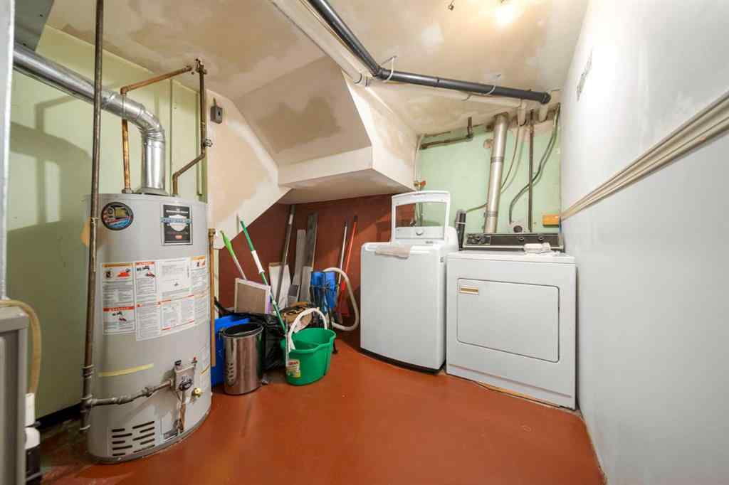MLS® A2242051 - 3513 46 Street  in Eastview Red Deer, Residential