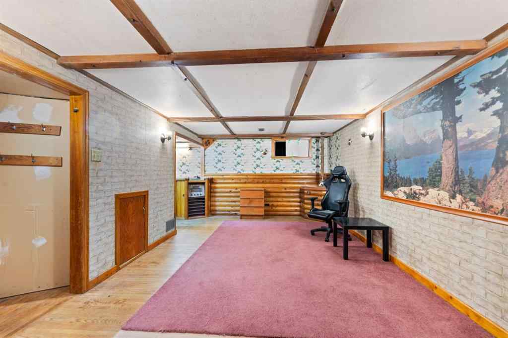 MLS® A2242053 - 1225 Regal Crescent NE in Renfrew Calgary, Residential