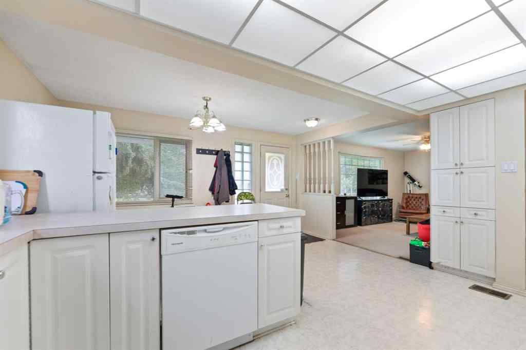 MLS® A2242053 - 1225 Regal Crescent NE in Renfrew Calgary, Residential