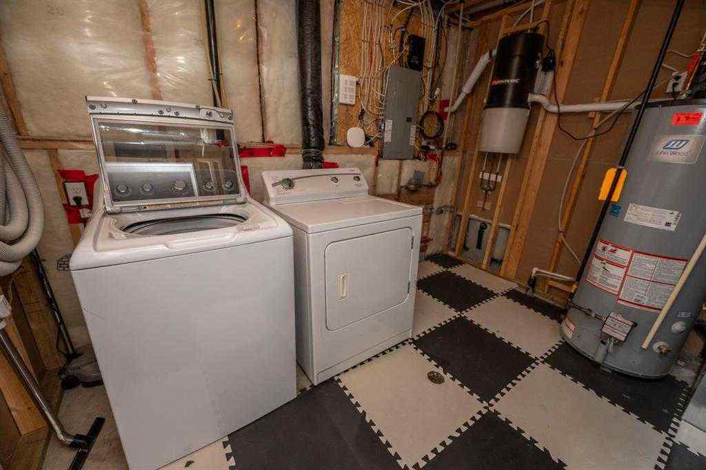 MLS® A2242073 - 60 Long Close  in Lonsdale Red Deer, Residential