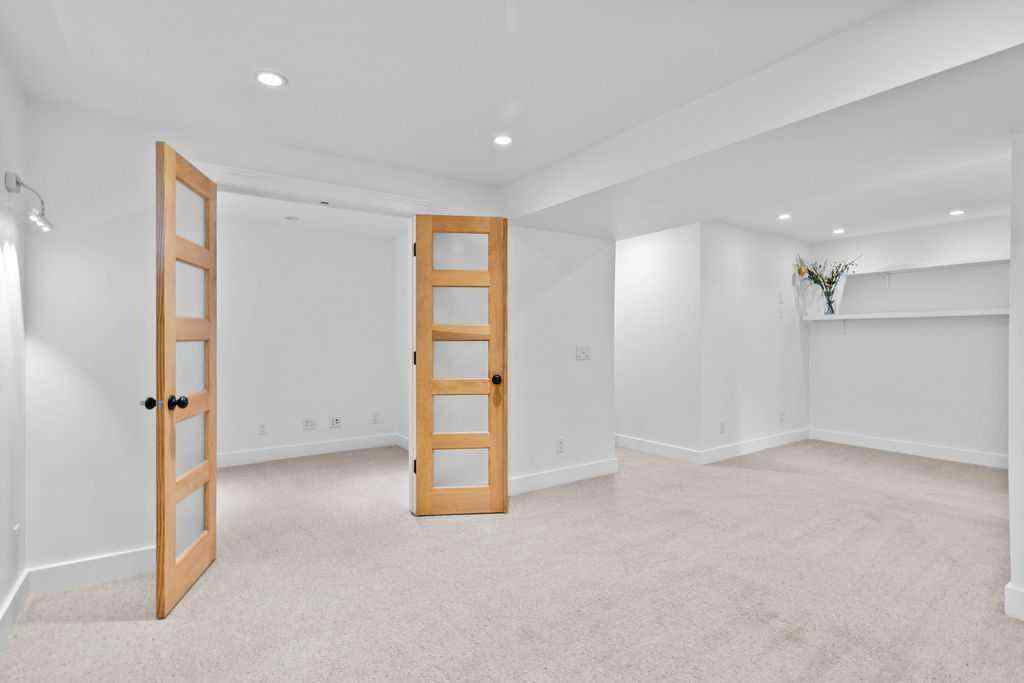 MLS® A2242075 - 914 5A Street NW in Sunnyside Calgary, Residential