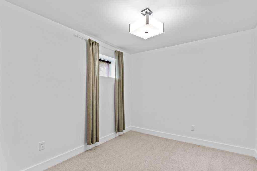 MLS® A2242075 - 914 5A Street NW in Sunnyside Calgary, Residential
