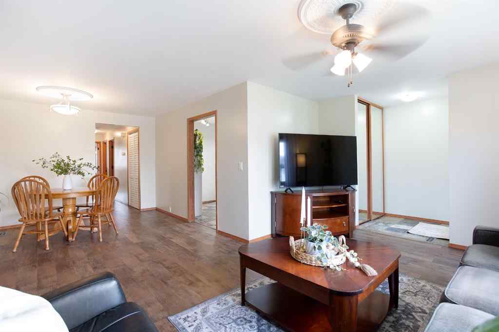 MLS® A2242093 - 39 Elk Hill SE in Edgewater Airdrie, Residential