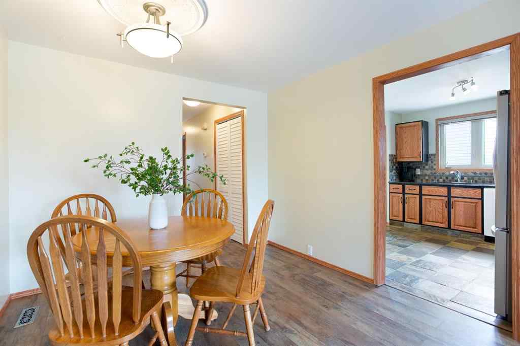 MLS® A2242093 - 39 Elk Hill SE in Edgewater Airdrie, Residential