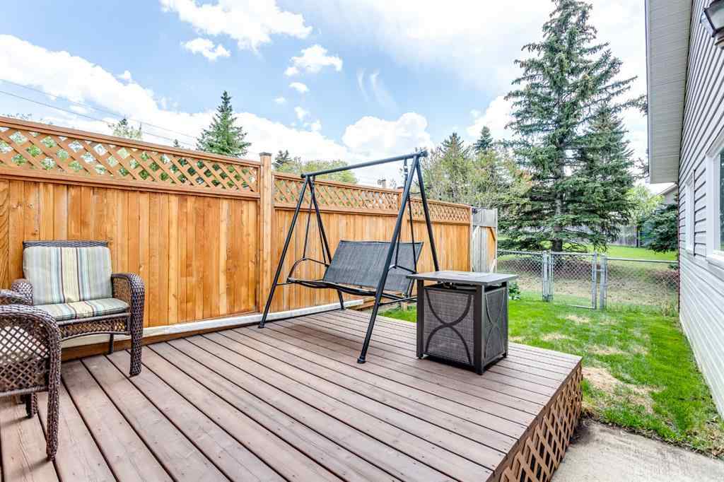MLS® A2242093 - 39 Elk Hill SE in Edgewater Airdrie, Residential