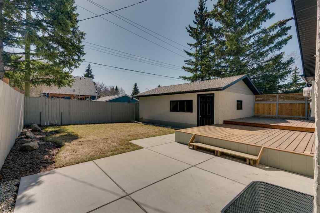 MLS® A2242097 - 10704 Oakfield Drive SW in Cedarbrae Calgary, Residential