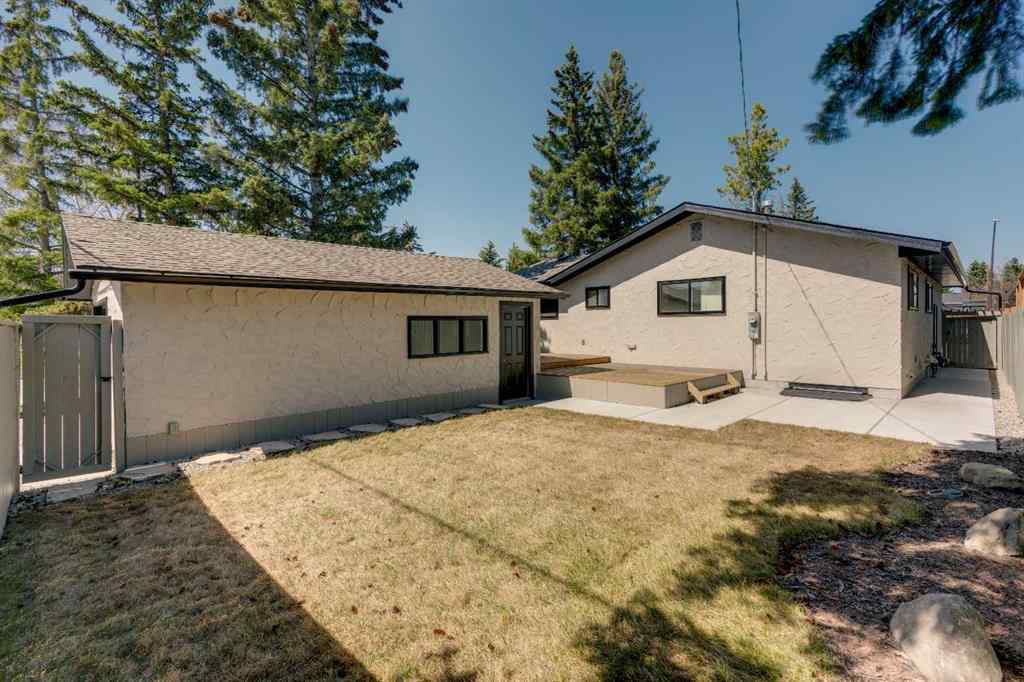 MLS® A2242097 - 10704 Oakfield Drive SW in Cedarbrae Calgary, Residential