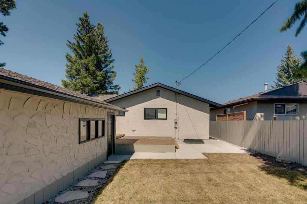 MLS® A2242097 - 10704 Oakfield Drive SW in Cedarbrae Calgary, Residential