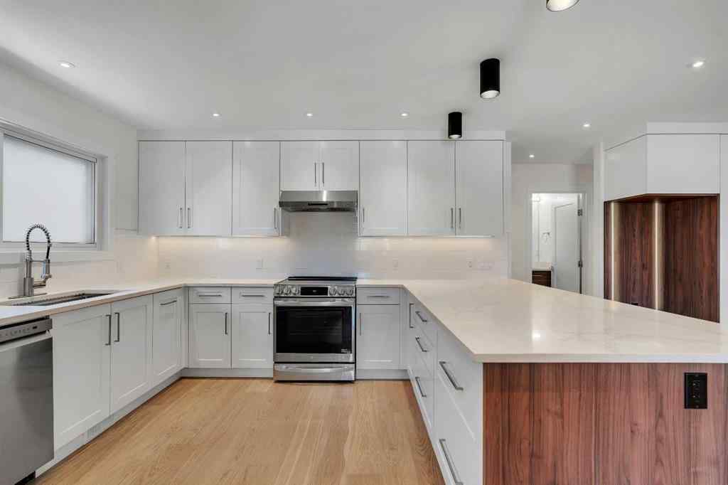 MLS® A2242097 - 10704 Oakfield Drive SW in Cedarbrae Calgary, Residential