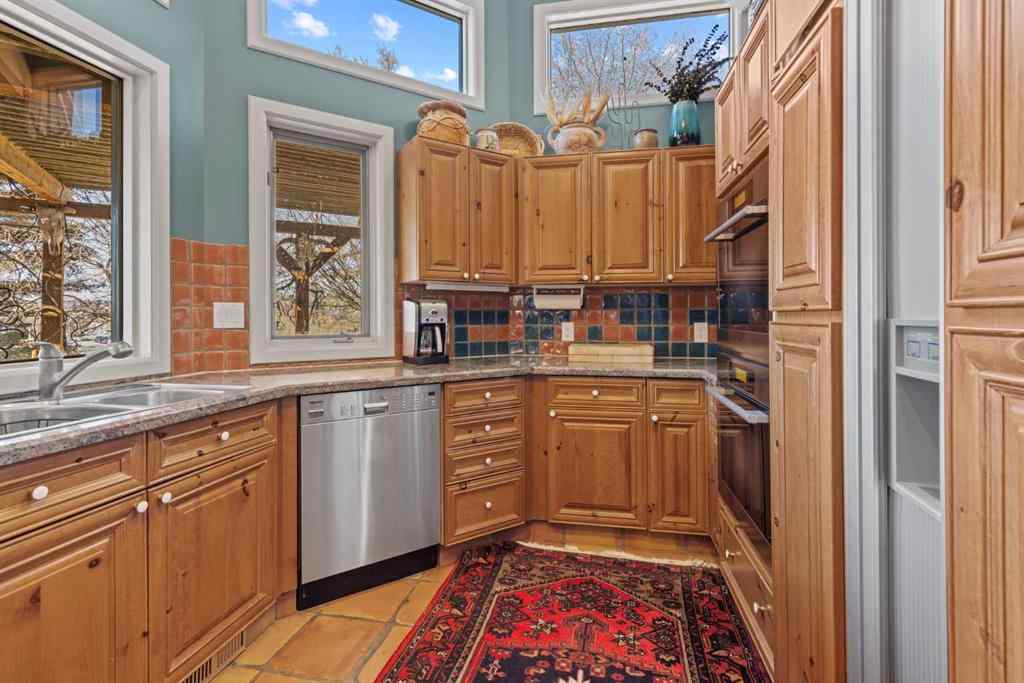 MLS® A2242103 - 1115 16A Street NW in Hounsfield Heights/Briar Hill Calgary, Residential