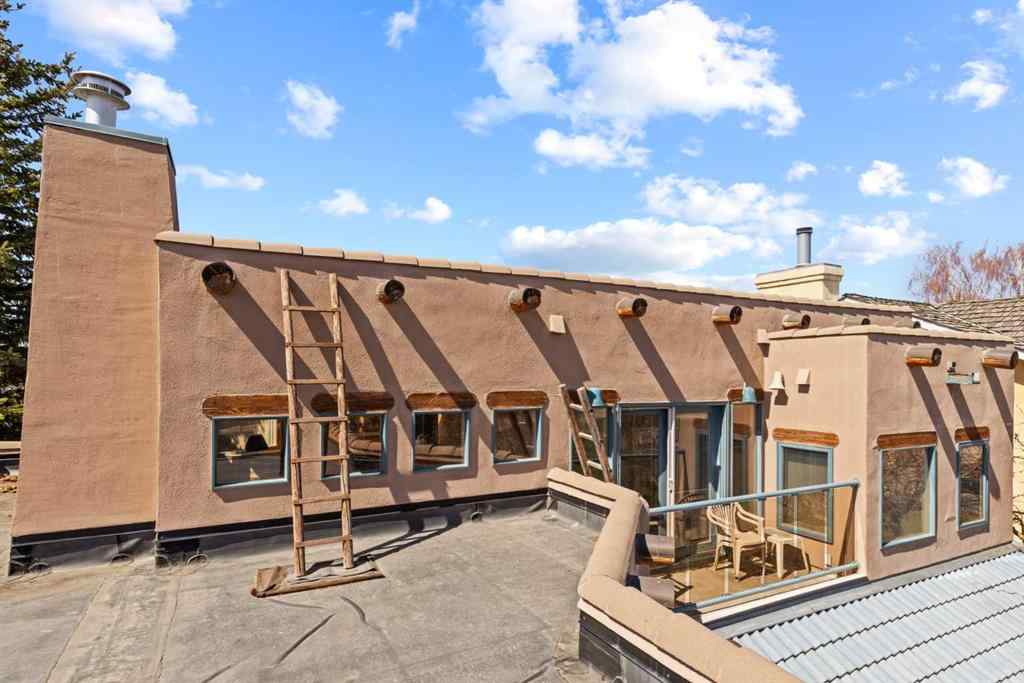 MLS® A2242103 - 1115 16A Street NW in Hounsfield Heights/Briar Hill Calgary, Residential