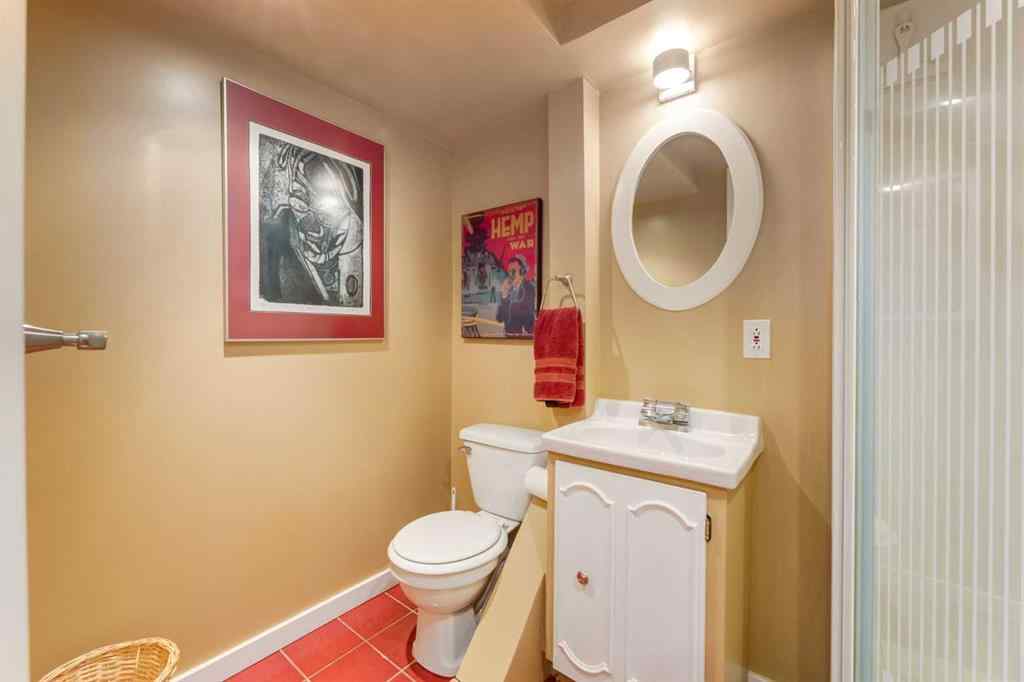 MLS® A2242112 - 202 27 Avenue NE in Tuxedo Park Calgary, Residential