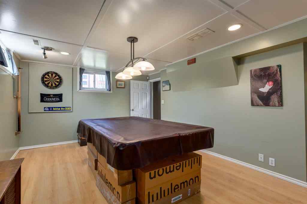MLS® A2242112 - 202 27 Avenue NE in Tuxedo Park Calgary, Residential