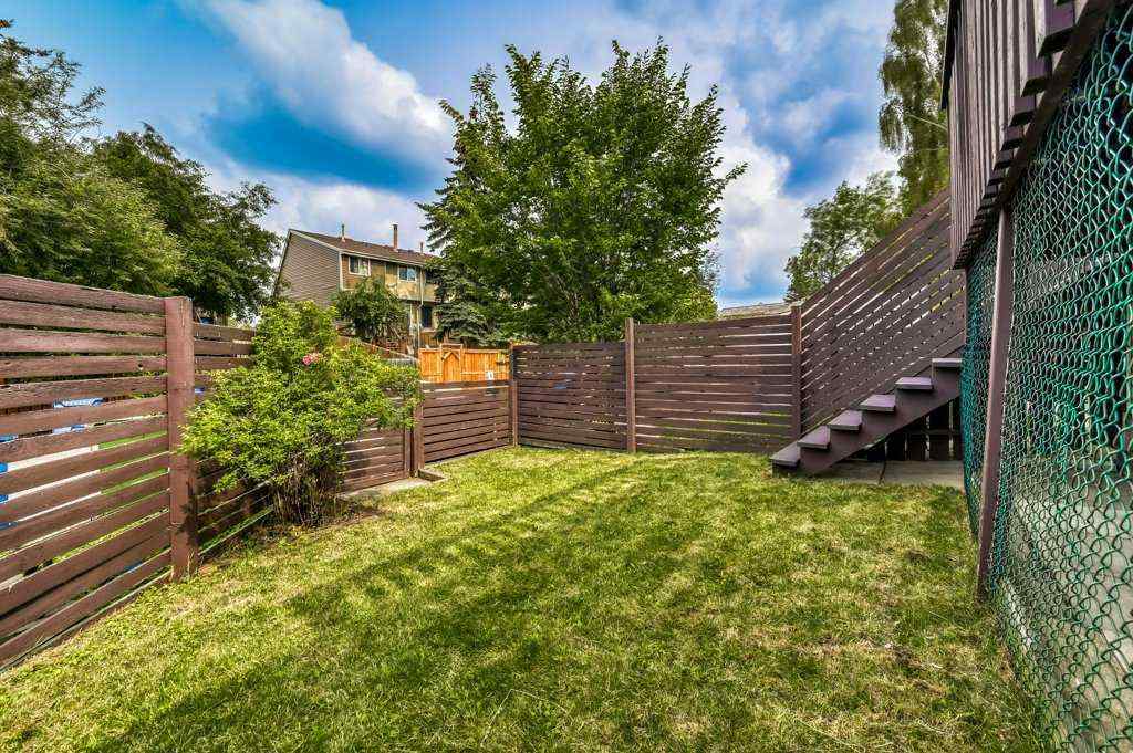 MLS® A2242115 - 1322 Ranchlands Way NW in Ranchlands Calgary, Residential
