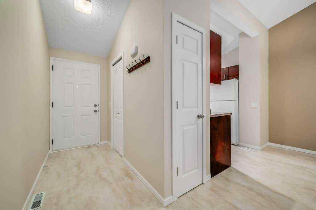 MLS® A2242115 - 1322 Ranchlands Way NW in Ranchlands Calgary, Residential