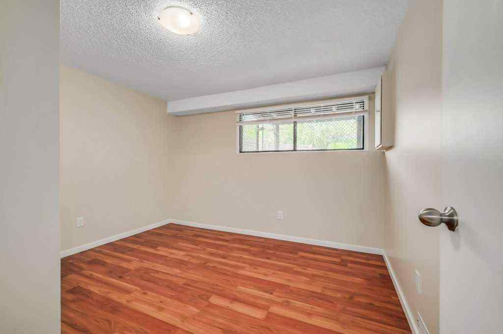 MLS® A2242115 - 1322 Ranchlands Way NW in Ranchlands Calgary, Residential