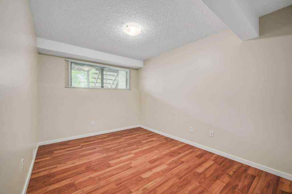 MLS® A2242115 - 1322 Ranchlands Way NW in Ranchlands Calgary, Residential