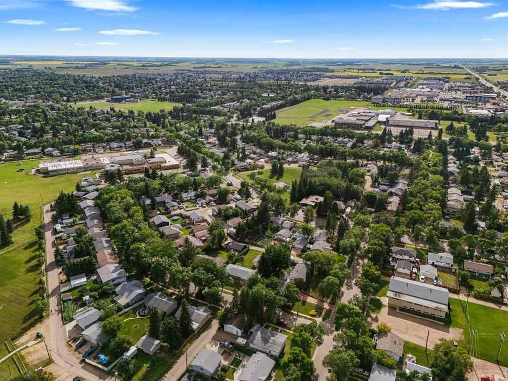 MLS® A2242119 - 2 Montclare Avenue  in Mount Pleasant Camrose, Residential