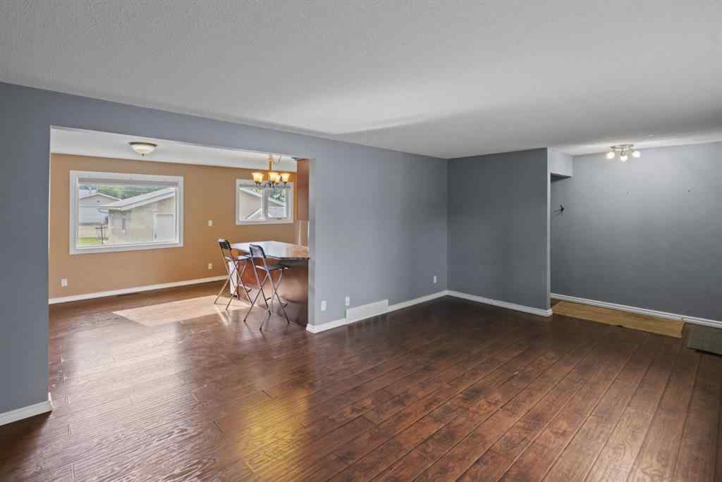 MLS® A2242119 - 2 Montclare Avenue  in Mount Pleasant Camrose, Residential