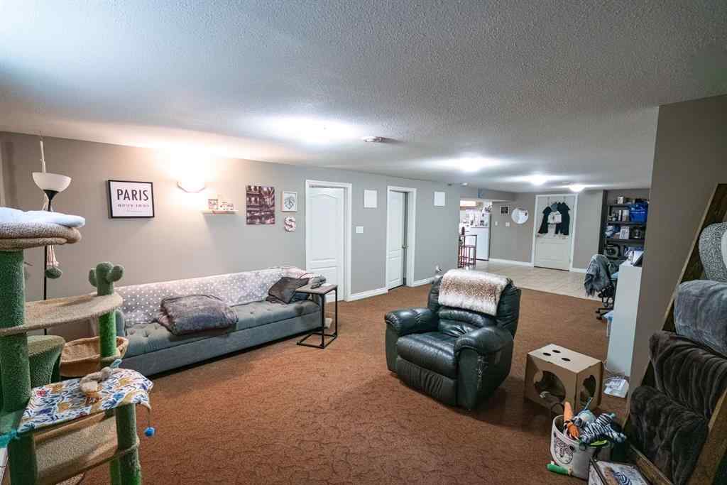 MLS® A2242119 - 2 Montclare Avenue  in Mount Pleasant Camrose, Residential