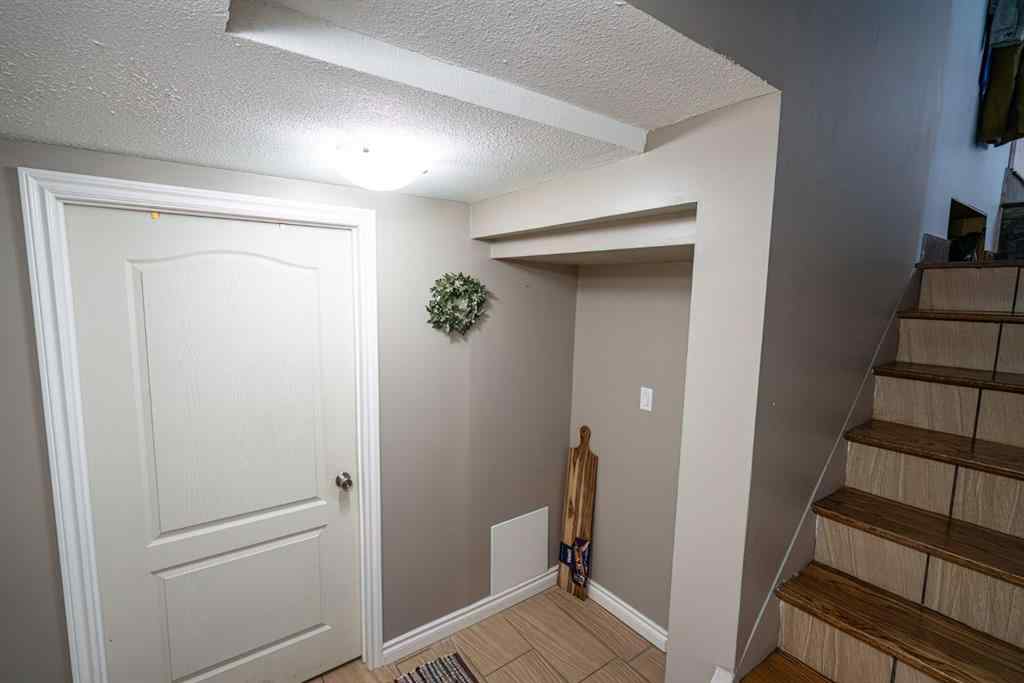 MLS® A2242119 - 2 Montclare Avenue  in Mount Pleasant Camrose, Residential