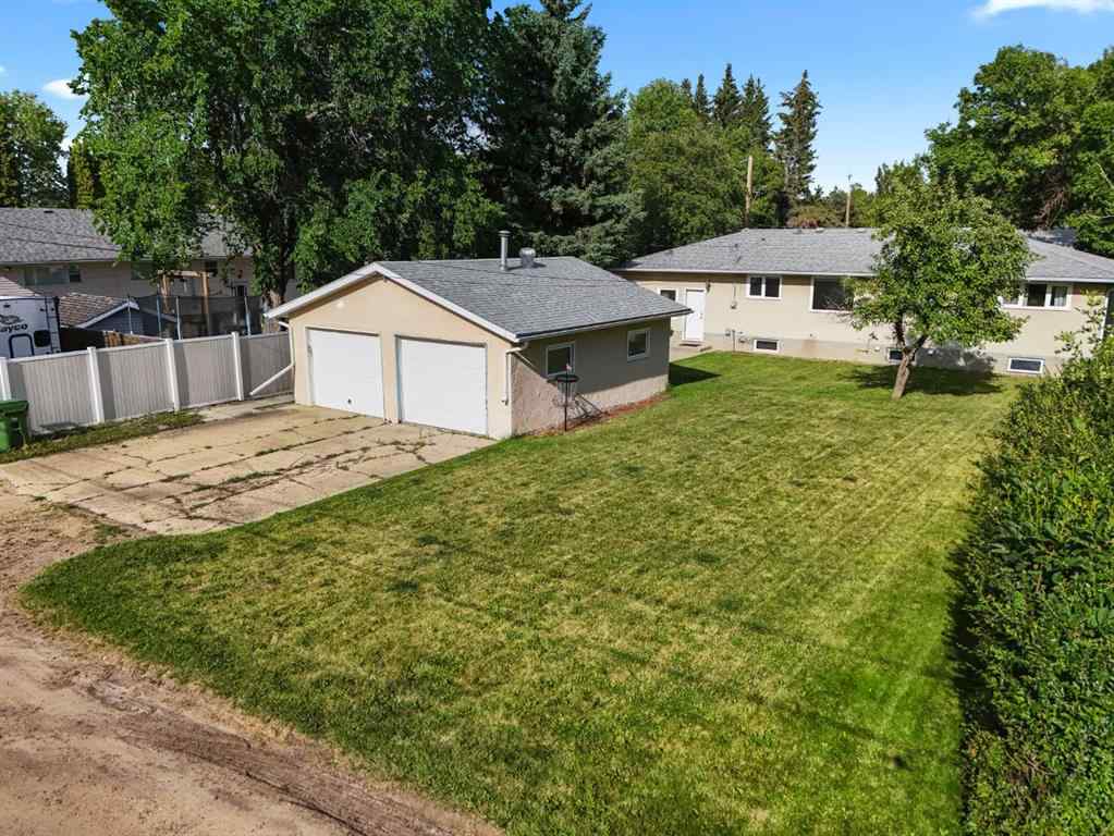 MLS® A2242119 - 2 Montclare Avenue  in Mount Pleasant Camrose, Residential