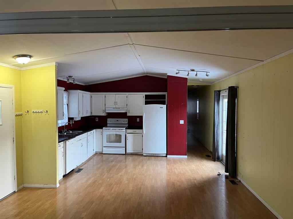 MLS® A2242125 - 9913 80 Avenue  in North End Peace River, Residential