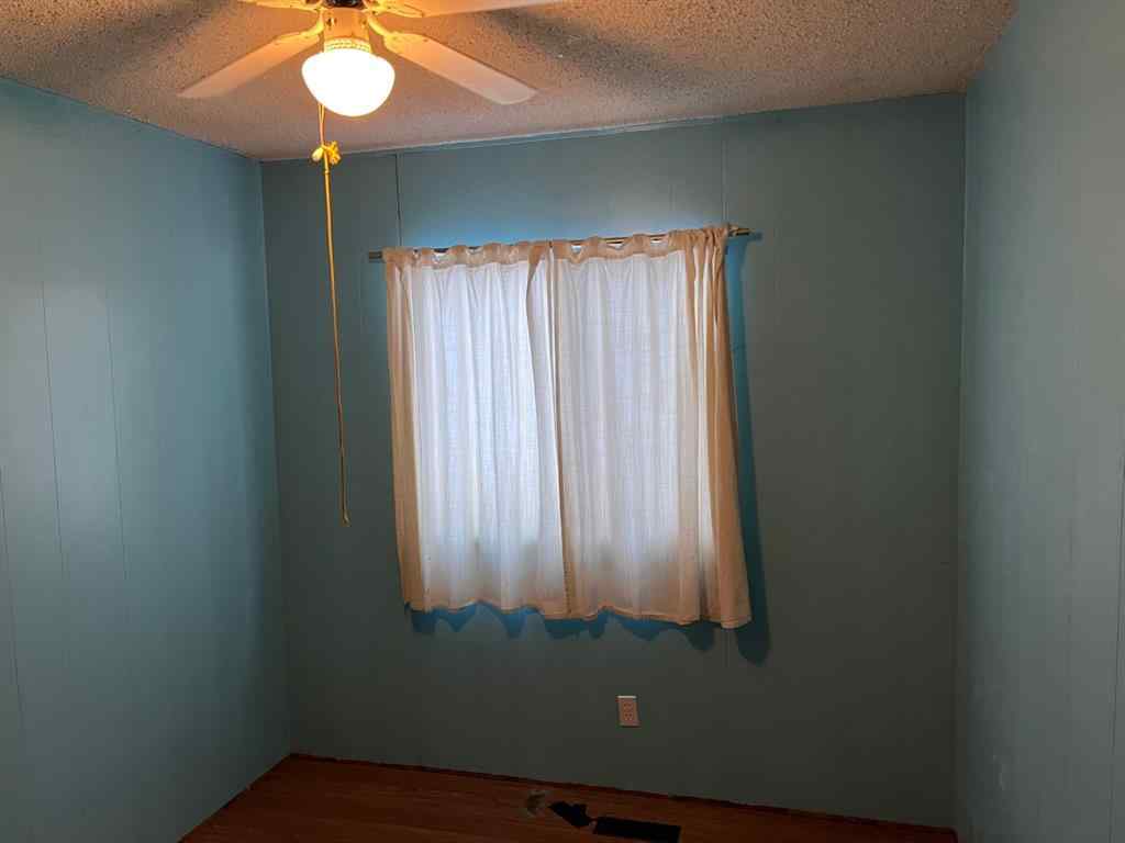 MLS® A2242125 - 9913 80 Avenue  in North End Peace River, Residential