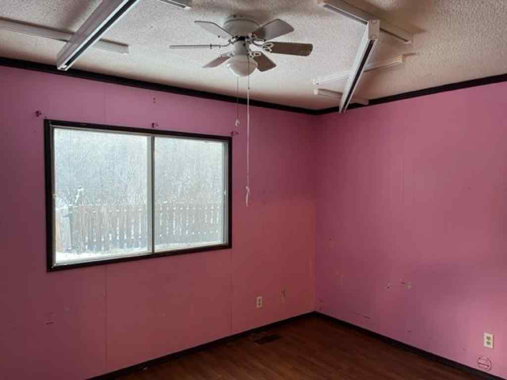 MLS® A2242125 - 9913 80 Avenue  in North End Peace River, Residential