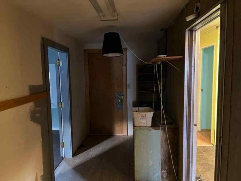 MLS® A2242125 - 9913 80 Avenue  in North End Peace River, Residential