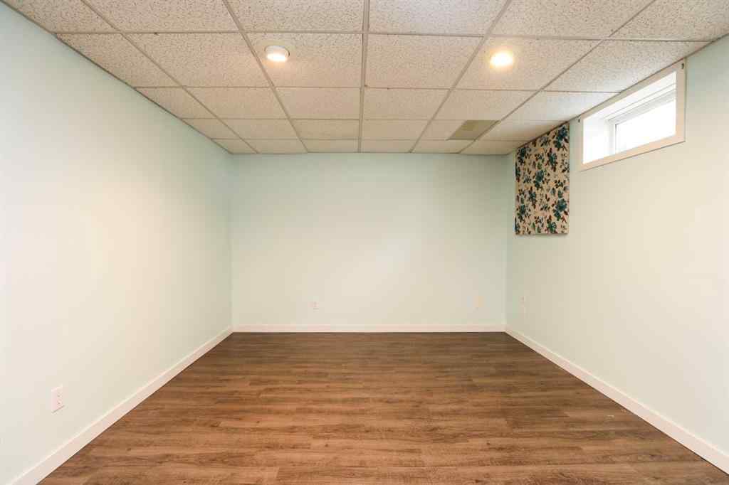 MLS® A2242130 - 3 Temple Boulevard W in Varsity Village Lethbridge, Residential