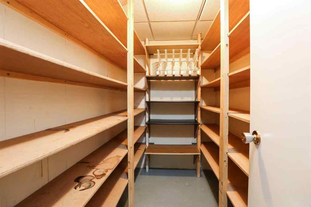 MLS® A2242130 - 3 Temple Boulevard W in Varsity Village Lethbridge, Residential