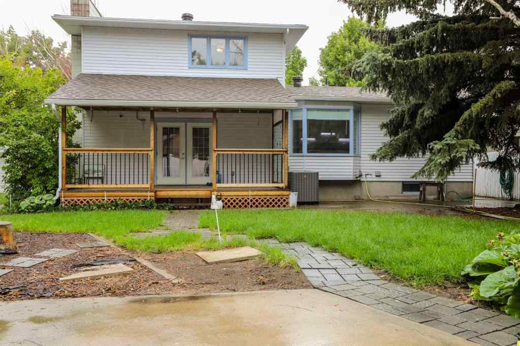 MLS® A2242130 - 3 Temple Boulevard W in Varsity Village Lethbridge, Residential