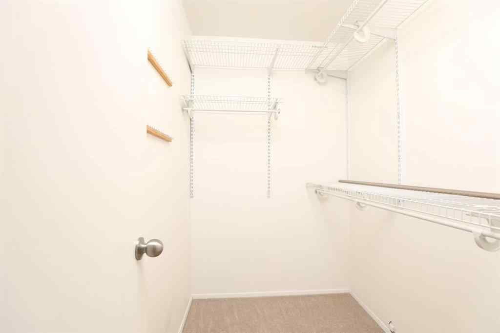 MLS® A2242130 - 3 Temple Boulevard W in Varsity Village Lethbridge, Residential