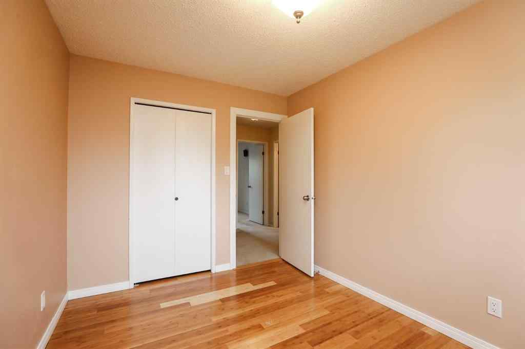 MLS® A2242130 - 3 Temple Boulevard W in Varsity Village Lethbridge, Residential