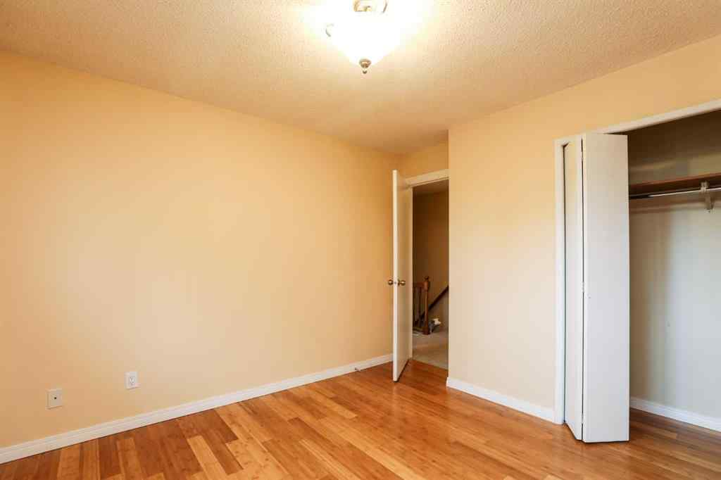 MLS® A2242130 - 3 Temple Boulevard W in Varsity Village Lethbridge, Residential