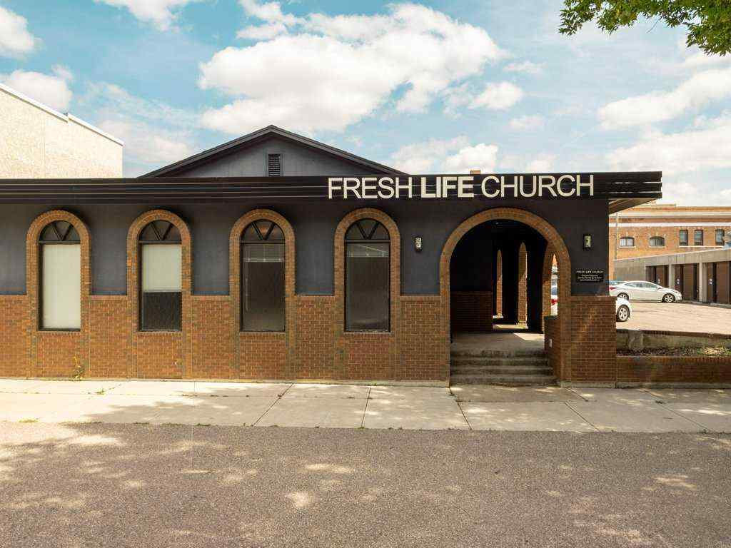 MLS® A2242135 - 327 10 Street S in Downtown Lethbridge, Commercial