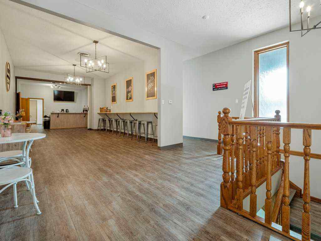 MLS® A2242135 - 327 10 Street S in Downtown Lethbridge, Commercial