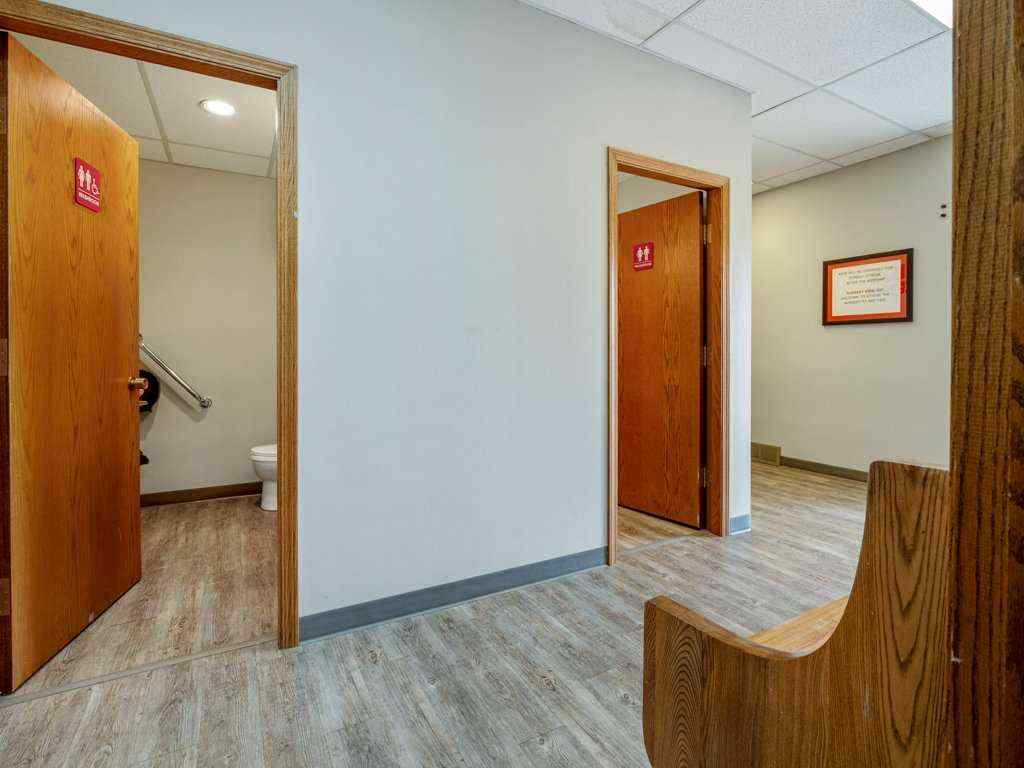 MLS® A2242135 - 327 10 Street S in Downtown Lethbridge, Commercial