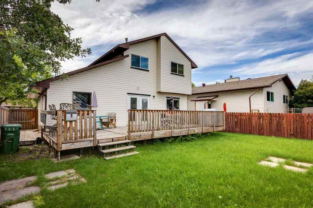MLS® A2242142 - 228 Marquis Place SE in Meadowbrook Airdrie, Residential