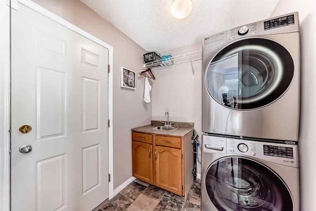 MLS® A2242152 - 6 Gleneagles Close  in GlenEagles Cochrane, Residential