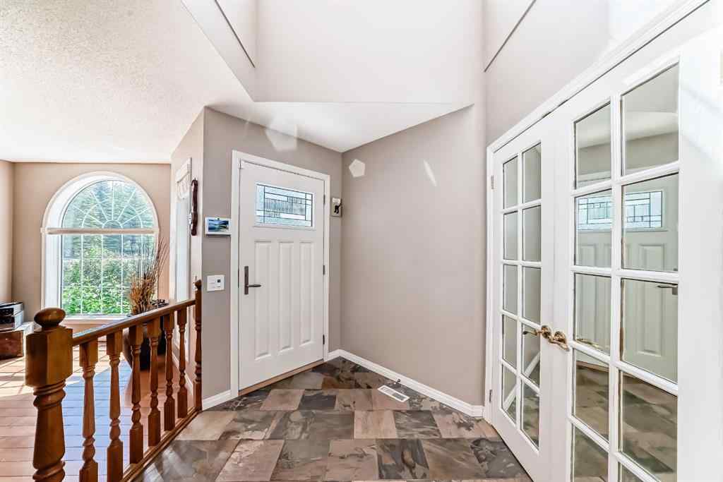 MLS® A2242152 - 6 Gleneagles Close  in GlenEagles Cochrane, Residential