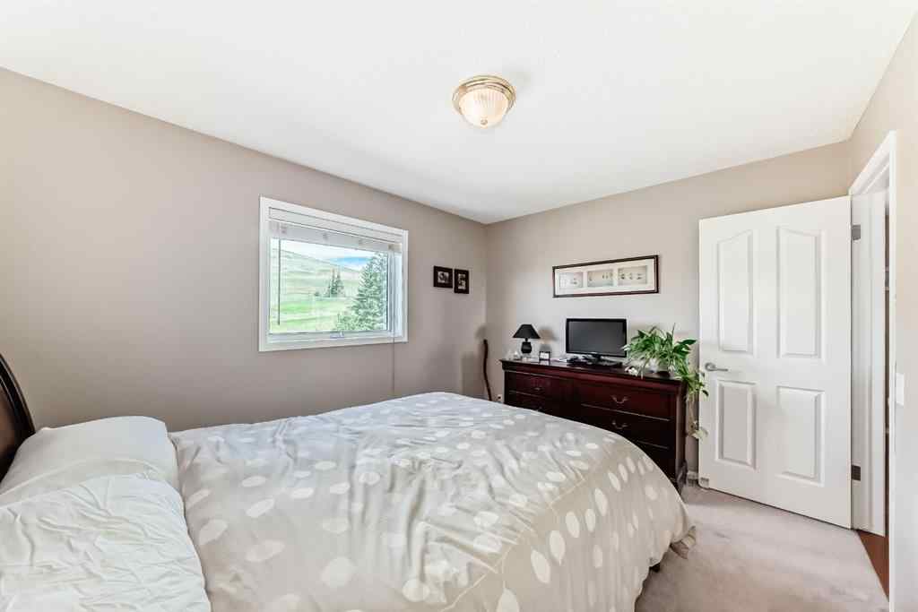 MLS® A2242152 - 6 Gleneagles Close  in GlenEagles Cochrane, Residential