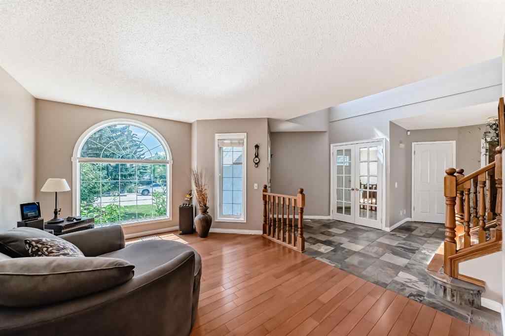 MLS® A2242152 - 6 Gleneagles Close  in GlenEagles Cochrane, Residential