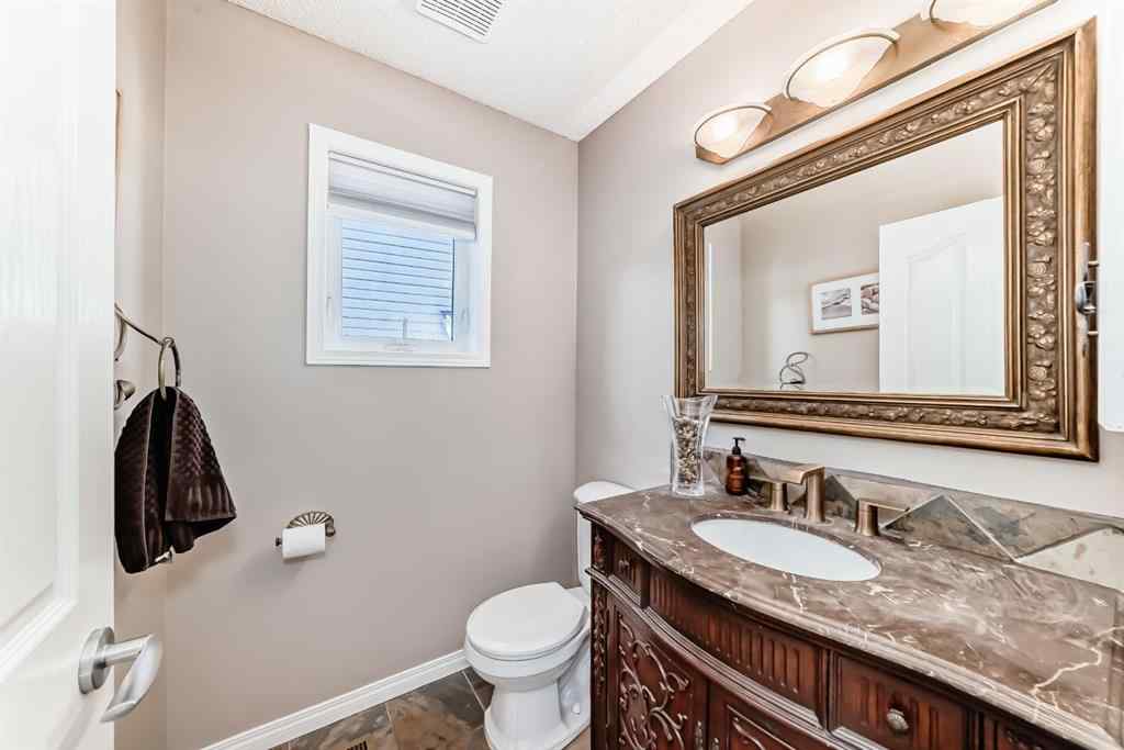 MLS® A2242152 - 6 Gleneagles Close  in GlenEagles Cochrane, Residential