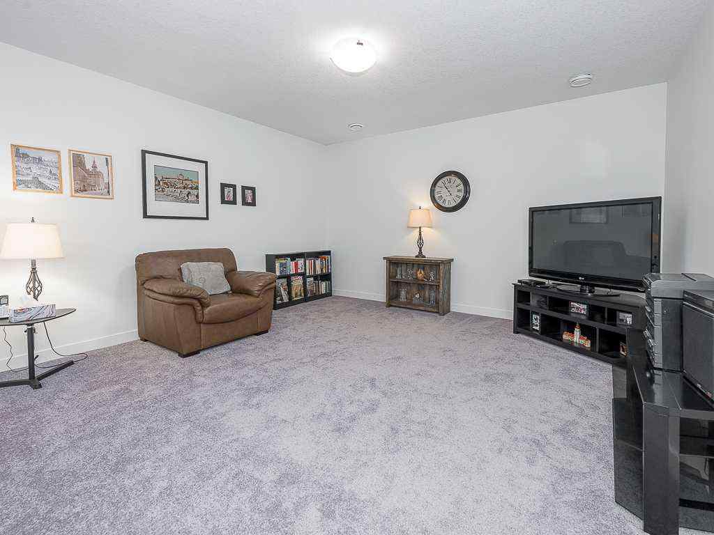 MLS® A2242163 - 125 Rockyvale Green NW in Rocky Ridge Calgary, Residential